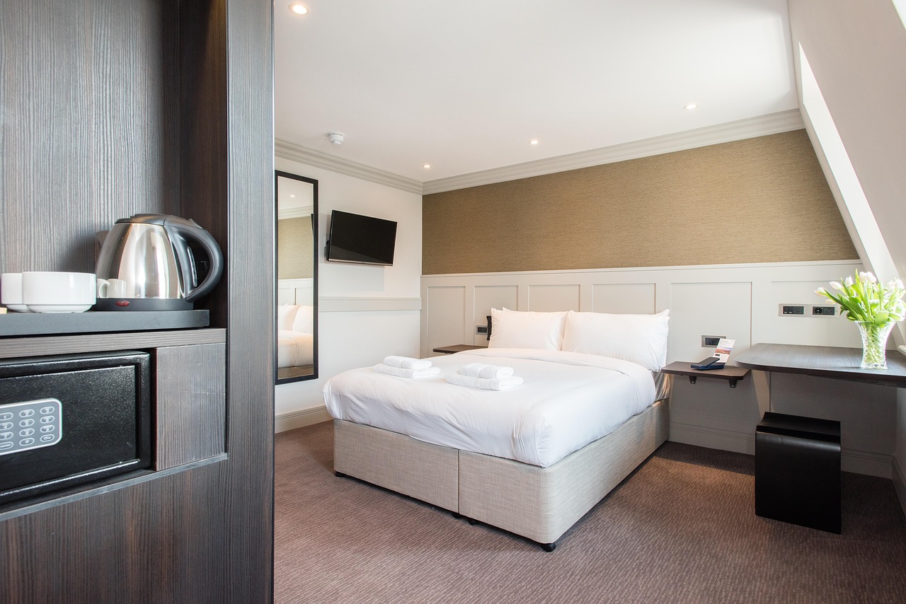 Luxury Hotel Color Palettes for High-Value Projects