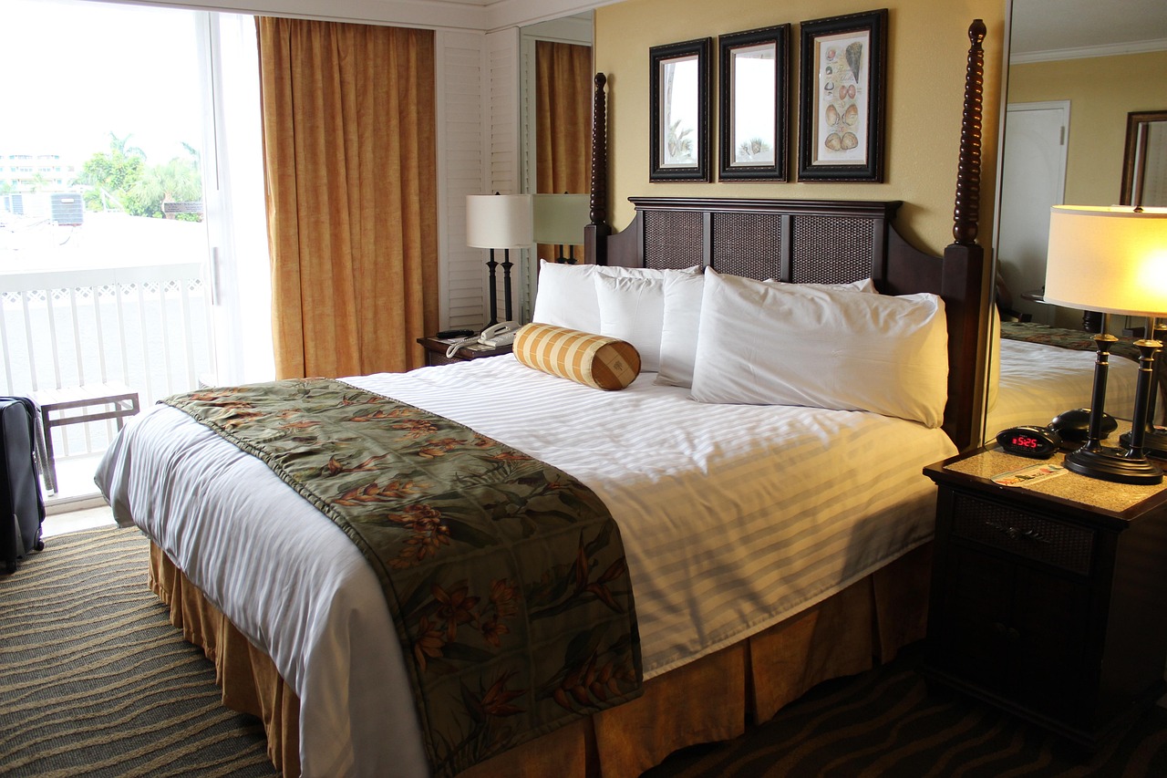 modern hotel guestroom with a well-planned furniture arrangement and clear circulation paths