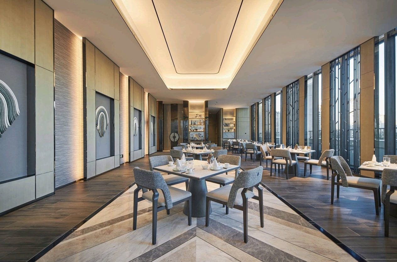 Restaurant long passage dining corridor at Courtyard Changchun Poly