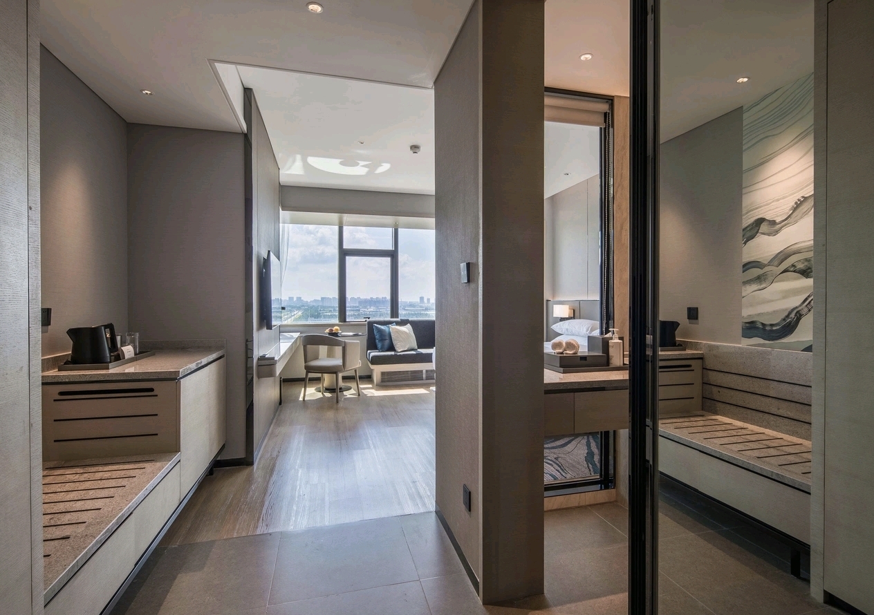Room entry hall and corridor view at Courtyard Changchun Poly