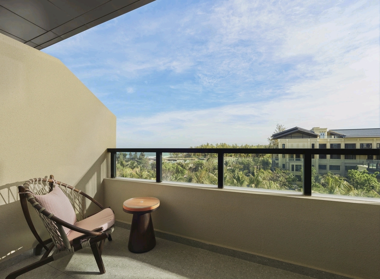 Dhawa Beihai Weizhou Island guestroom sightseeing balcony — private balcony furniture by Zhobai