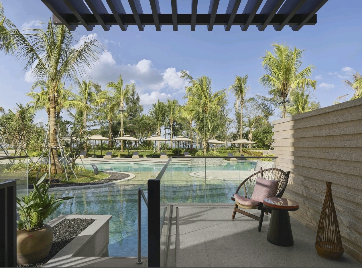 Dhawa Beihai Weizhou Island poolside leisure terrace — outdoor furniture by Zhobai