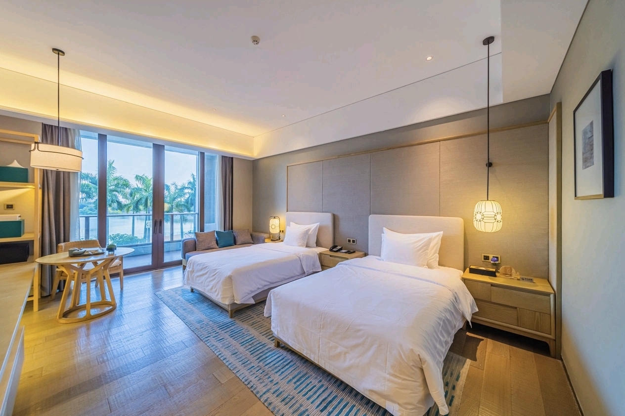 Jolie Vue Hotel Yulin lake view twin bed room — hotel furniture by Zhobai