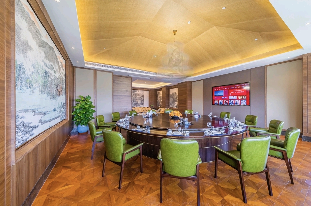 Jolie Vue Hotel Yulin large private banquet room — banquet furniture by Zhobai