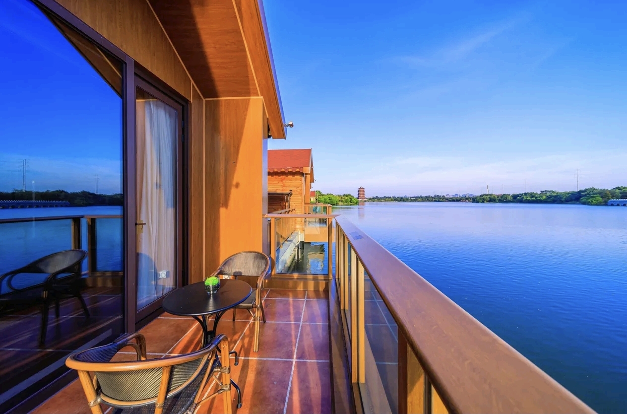 Jolie Vue Hotel Yulin room private lake balcony view — balcony furniture by Zhobai