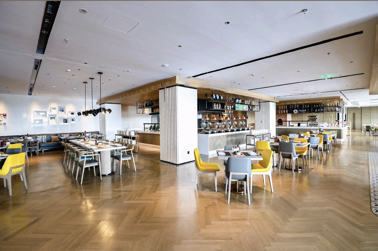 Sheraton Mianyang Xianhai Daily Social all-day dining hall — furniture by Zhobai