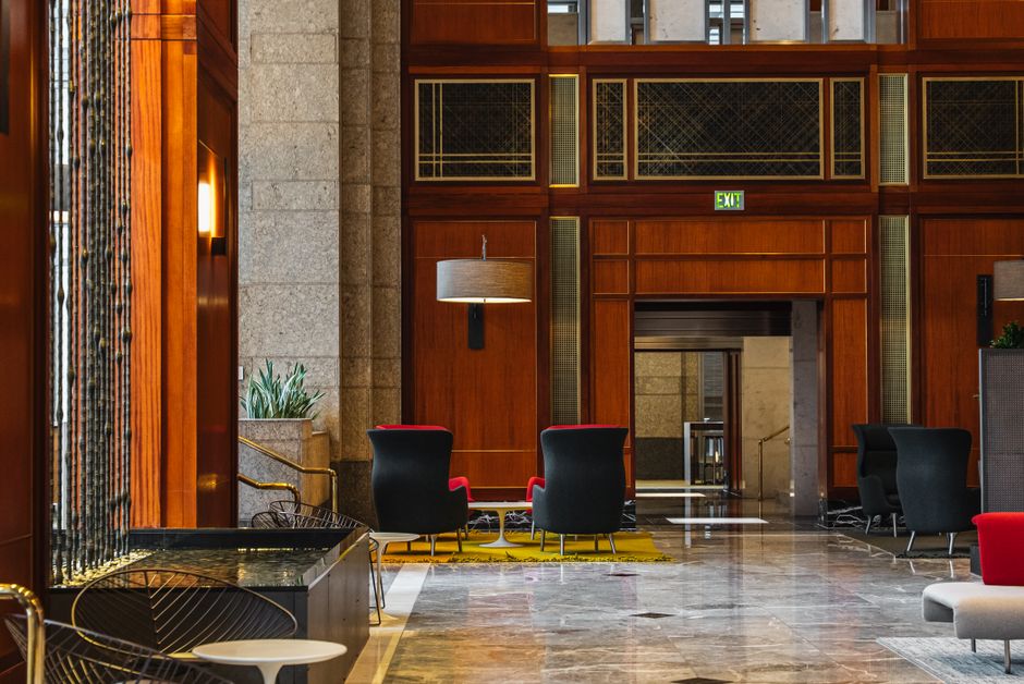 executive lounge modular seating with integrated power outlets and BIFMA-certified frames